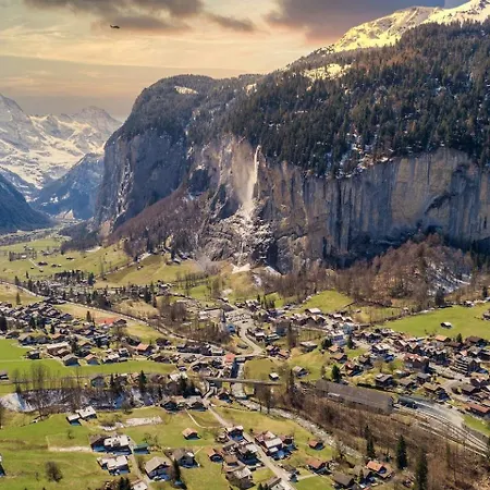Postcard View-romantic Retreat-outdoor Dining * Lauterbrunnen